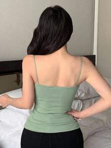 DAZY Camisole Slim Fit dengan Desain Berkerut dan Bantalan Terintegrasi - Hijau - View 2