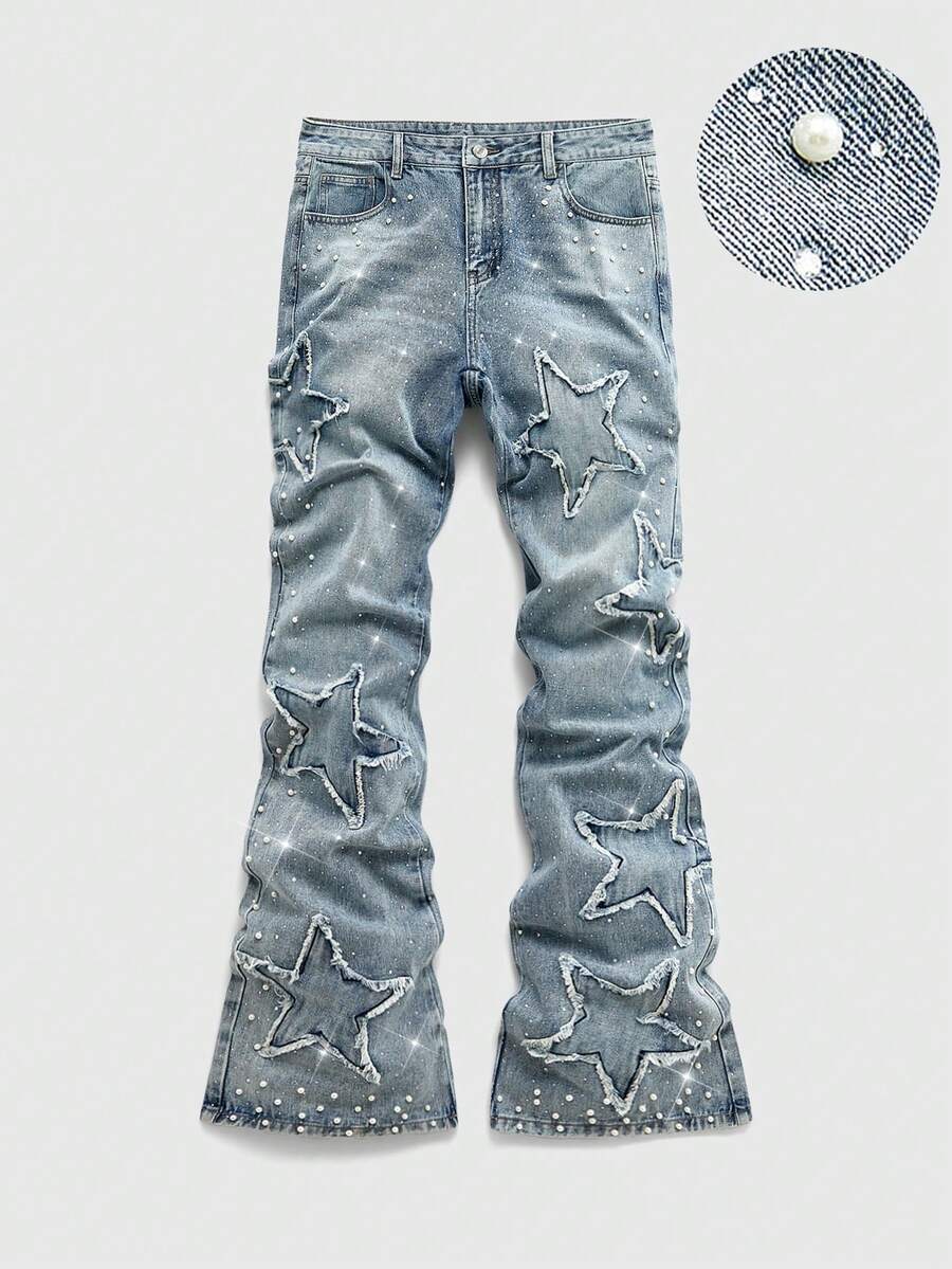 ROMWE MEN Jeans de mezclilla lavada con capas, estilo callejero para hombre, con parches de estrellas, bordados, decorados con strass brillantes y perlas - Lavado ligero - Ver 1