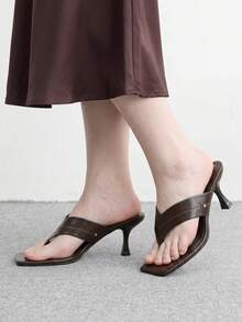 CUCCOO BIZCHIC 法式時尚優雅通勤派對夾腳方頭高跟刺繡線條鉚釘百搭女款涼鞋 - 巧克力棕 - 查看 4