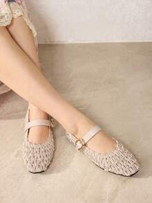 MOTF WOMEN  WOVEN RAFFIA SQURE FLATS - Beige - View 2