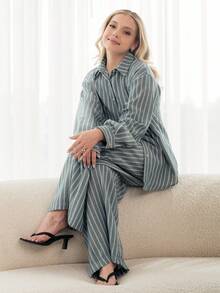 Ximena Robles Ximena Robles 女款條紋落肩長袖單排扣襯衫與長褲休閒兩件套居家服套裝，優雅短套裝 - 藏蓝色 - 查看 6
