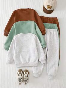 Cozy Pixies 小男孩 T-shirt 套裝，舒適休閒風格，兒童圓領長袖針織衛衣，可愛熊貼布，米色、杏色、黑色，運動長褲套裝，超高 CP 值套裝，買一得二，多件套裝適合外出、街拍、派對、休閒穿著 - 彩色 - 查看 2