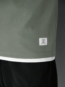 SLATEMANN 男士熱銷舒適素色華夫格面料背心，對比色滾邊圓領，適合正式或休閒場合、休閒度假、用餐聚會、極簡辦公，百搭風格，適合自穿或送給朋友的禮物，熱銷 Yamamoto 背心 - 彩色 - 查看 3