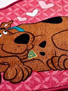 SCOOBY-DOO X Joivida 1 buah Karpet Kartun Berlisensi, Alas Lantai Lembut Berbahan Plush dengan Desain Dopamin Merah Muda, Karakter Anjing Berbaring yang Menggemaskan, Nyaman dan Penuh Warna untuk Kamar Tidur, Ruang Tamu, atau Kamar Anak - 1PC - View 4