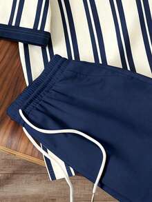 Manfinity Joysei Conjunto de camiseta casual a rayas azul & blanco y pantalones cortos con cintura de cordón para hombre de talla grande - Azul - Ver 3