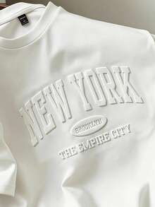 Manfinity Joysei 男士「NEW YORK」3D 壓紋字母白色短袖 T 恤，適合休閒日常穿著，極簡時尚 - 白色 - 查看 2