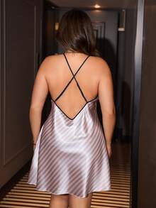 SilkySpell Plus Size Simple Striped Spaghetti Strap Nightgown Dress Sexy - Pink - View 2