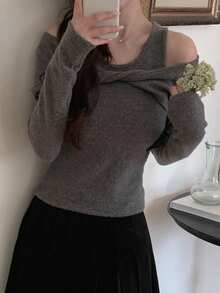 DAZY Women's Round Neck Off-Shoulder Korean Style Long Sleeve T-Shirt - Grey - View 4