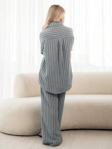 Ximena Robles Ximena Robles 女款條紋落肩長袖單排扣襯衫與長褲休閒兩件套居家服套裝，優雅短套裝 - 藏蓝色 - 查看 2