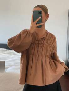 DAZY 女款素色寬鬆抓皺繫帶領長袖優雅度假風春秋上衣 - 棕色 - 查看 3