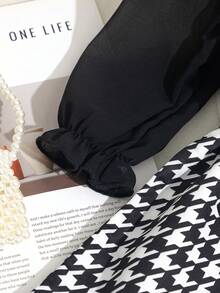 女童經典黑白千鳥格領拼接荷葉邊黑色網紗泡泡長袖雙排扣繫帶洋裝，適合日常上學、公園出遊、生日派對 - 黑與白 - 查看 6