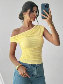 Firerie 女款純色不對稱領抓褶修身百搭休閒上衣 - 淡黃色 - 查看 1