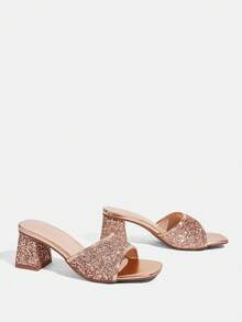 CUCCOO TILAWA 女款時尚優雅粗跟套腳方頭漆皮綁帶高跟涼鞋，舒適跟型，適合宴會與日常穿著 - 香檳色 - 查看 4