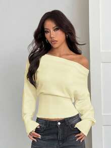 SHEIN PETITE كنزة صوفية فضفاضة بتصميم زهور ثلاثية الأبعاد وكتف غير متماثل باللون البيج، رومانسية للخريف/الشتاء - أصفر فاتح - مشاهدة 1