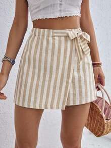 SHEIN Frenchy 女款休閒條紋短褲，夏季穿搭，街頭風，適合日常通勤、約會、派對、秋冬/夏季、婚禮、海灘、畢業、優雅、休閒、外出、Y2K、音樂節穿搭、度假穿搭、返校穿搭 - 彩色 - 查看 1