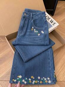 GlowEve 女款夏季花卉刺繡牛仔褲 - 中等水洗藍 - 查看 2