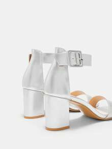 CUCCOO CURVES Sandalias de tacón alto con correa al tobillo para mujer talla grande, negras, de estilo clásico y moderno, cómodas, de ajuste ancho y con punta abierta, para Navidad - Plata 2 - Ver 9