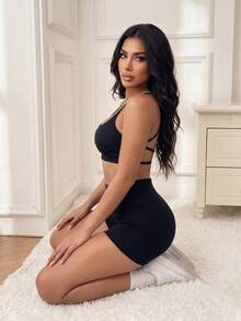 SHEIN Ciela Rowan 女款純色交叉露背短版戶外細肩帶背心上衣 - 黑色 - 查看 4