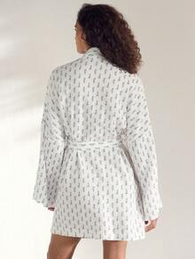 Ocili 女款純棉極簡舒適雙層克ريب繫帶前襟長款家居睡袍 - 黑與白 - 查看 4