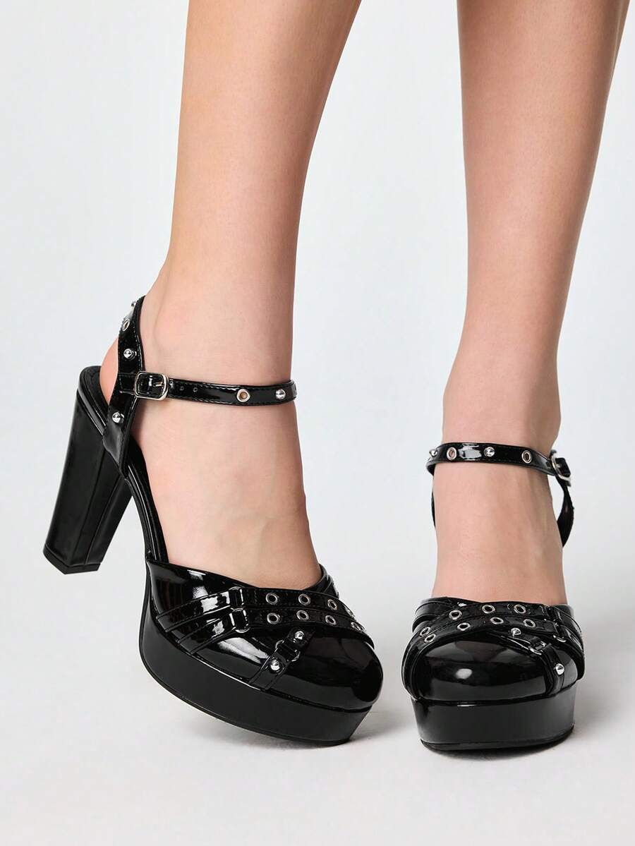 ROMWE Grunge Punk Sandal Platform Hak Tebal Kasual Cantik dan Lucu untuk Aktivitas Luar Ruangan Komuter - Hitam - View 1