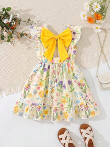 SHEIN Elladie kids 女童优雅碎花圆领荷叶袖露背蝴蝶结装饰腰部荷叶边下摆休闲时尚连衣裙，适合夏季度假/旅行。女童碎花蝴蝶结连衣裙 黄色碎花女童连衣裙 女童碎花连衣裙 小女孩碎花连衣裙 女童蝴蝶结连衣裙 夏季假日 - 黃色 - 查看 2