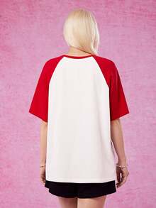 HELLO KITTY AND FRIENDS | SHEIN T-shirt décontracté avec manches raglan contrastantes à imprimé dessin animé et lettre graphique pour l'été - Blanc - Voir 2