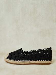 Styleloop Ladies Black Summer Handmade Embroidered Thread Floral Hollow Hemp Rope Espadrilles Flats, Bohemian Style, Casual Vacation, Comfortable Commuter Fall Shoes - Black - View 3