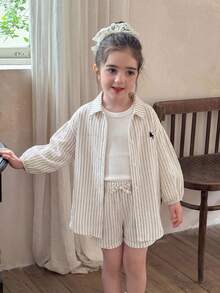 SHEIN LMoss Kids 少女編織條紋休閒襯衫 + 針織素色背心 + 短褲 3件套裝 - 米色 - 查看 4
