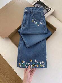 GlowEve 女款夏季花卉刺繡牛仔褲 - 中等水洗藍 - 查看 4