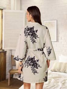 Serenescape Classic Black & White Floral Tie-Front Robe, Fashionable Lazy Homewear Pajamas - Apricot - View 2
