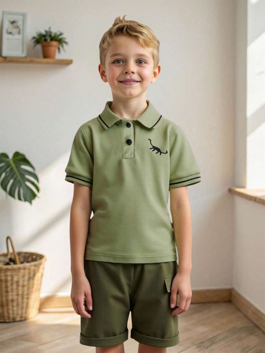 SHEIN Explorewe 2 件套年轻男童夏季服装套装 2024 新款时尚衣服短袖套装时尚服装夏季 - 軍綠色 - 查看 1
