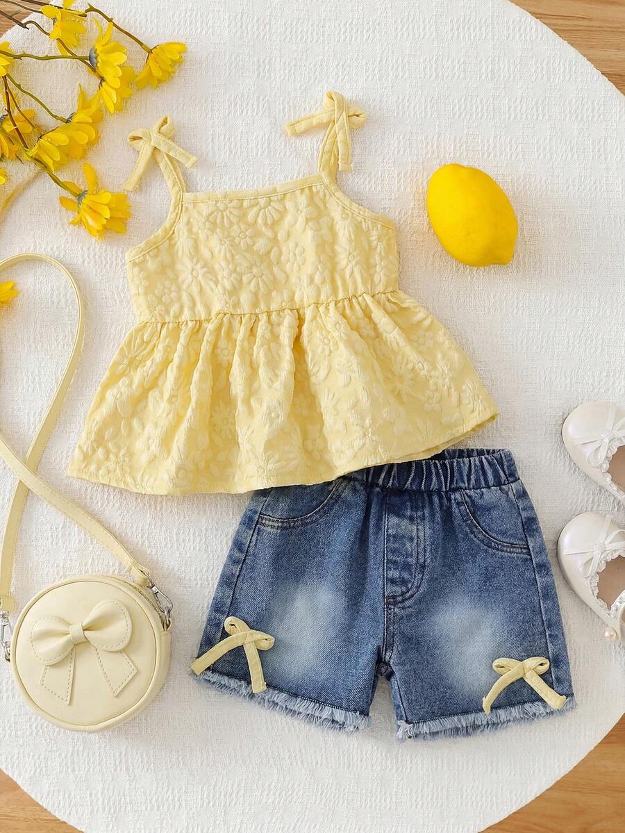 SHEIN Vintaside Kids 女嬰可愛甜美花卉細肩帶背心與藍色牛仔短褲套裝，附蝴蝶結裝飾，夏季度假幼兒休閒2件套日常外出穿搭