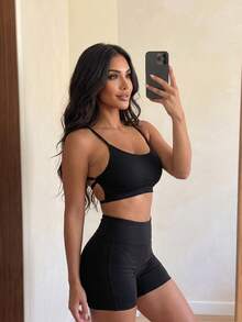 SHEIN Ciela Rowan 女款純色交叉露背短版戶外細肩帶背心上衣 - 黑色 - 查看 1