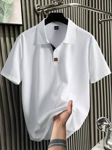 EGENSIO 男士針織提花純色紋理純白領口與袖口 羅紋門襟 自織布下擺 黑色耐褪色珠地布 Polo 衫 - 白色 - 查看 4