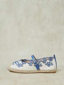 Styleloop Fashion Blue Embroidery Hollow Building Color Hemp Rope Bottom Women's Flat Sole Shoes Comfortable And Breathable Commuting Suitable For Outdoor Vacat - Blue - View 3