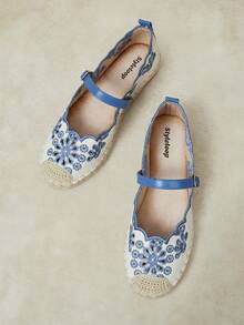Styleloop Fashion Blue Embroidery Hollow Building Color Hemp Rope Bottom Women's Flat Sole Shoes Comfortable And Breathable Commuting Suitable For Outdoor Vacat - Blue - View 9