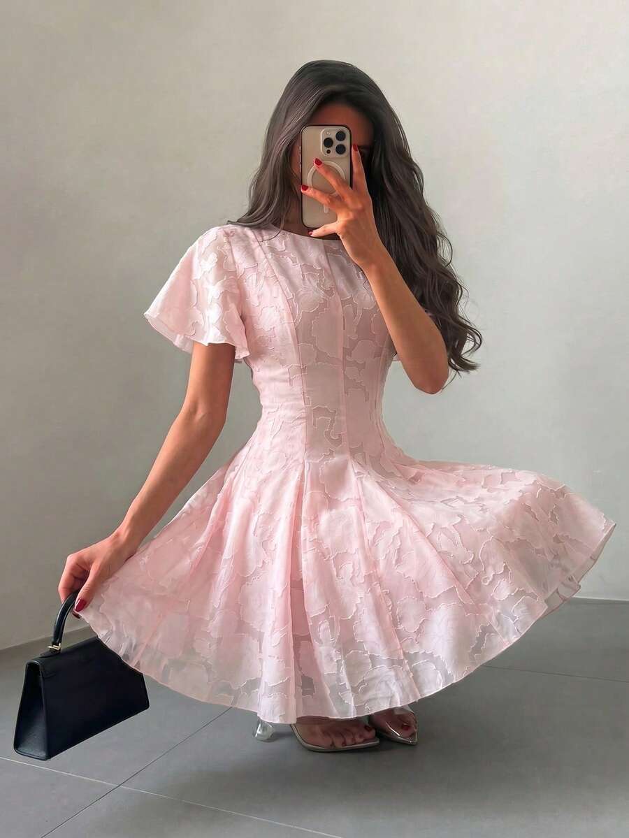 NOVVYNE 女士春夏粉色编织镂空腰部喇叭短袖浪漫迷你连衣裙