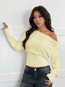 SHEIN PETITE كنزة صوفية فضفاضة بتصميم زهور ثلاثية الأبعاد وكتف غير متماثل باللون البيج، رومانسية للخريف/الشتاء - أصفر فاتح - مشاهدة 4