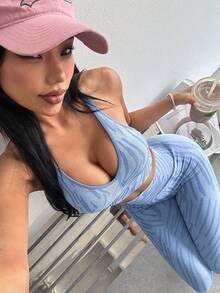 Dewbera Dewbera Women's All-Over Print Cropped Top And High-Waist Leggings Casual Sexy Active Daily Sports Set Gym Light Blue Summer - Blue - View 1
