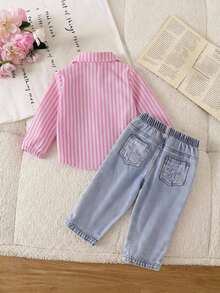 SHEIN Playful Pals 女宝宝春秋条纹长袖衬衫两件套搭配宽松浅蓝色牛仔裤，甜美休闲装，百搭日常出游 - 粉色 - 查看 3