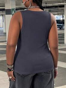 SHEIN CURVE+ 女款大尺碼休閒基本款修身白色圓領露肩背心，舒適面料適合夏季 - 深灰色 - 查看 2