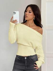 SHEIN PETITE كنزة صوفية فضفاضة بتصميم زهور ثلاثية الأبعاد وكتف غير متماثل باللون البيج، رومانسية للخريف/الشتاء - أصفر فاتح - مشاهدة 7