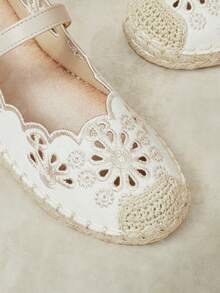 Styleloop Fashion Apricot Embroidery Hollow Building Color Hemp Rope Bottom Women's Flat Sole Shoes Comfortable And Breathable Commuting Suitable For Outdoor Va - Apricot - View 10