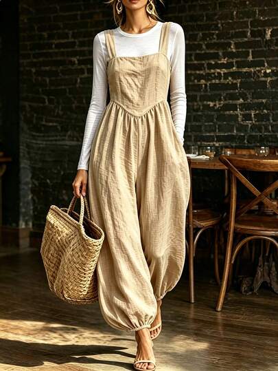 SHEIN Herfst/Winter Nieuwe Licht Khaki Getextureerde Stof Gerimpelde Cami Jumpsuit Met Tapered Benen, Elegante Casual Vakantie Minimalistische Forenzenstijl, Geschikt Voor Vakantie, Dagelijks Dragen, Dates, Kantoor, Reizen
