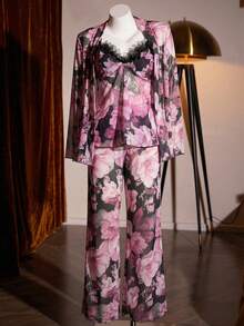 Slumberist Set Pakaian Tidur Wanita Model Camisole dan Jubah dengan Motif Bunga yang Modis dan Tali Pengikat - Hitam - View 6