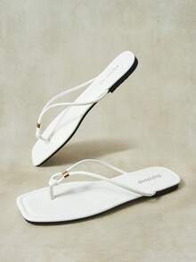 Styleloop Ladies Summer Thong Flat Shoes. - White - View 9