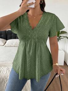 SHEIN Frenchy Plus Size Sage Green Floral A-Line V-Neck Lace Patchwork Textured Women's T-Shirt Birthday Summer Elegant - Green - View 3