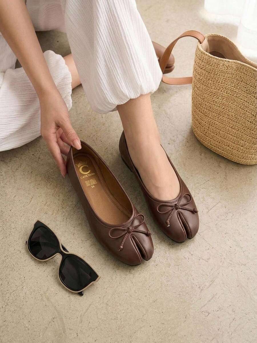 Women's Bow Decor Split Toe Ballet Flats - Brown - View 1
