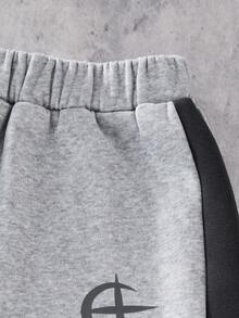 2 قطعة سترة رجالية للمراهقين بتصميم بسيط مع غطاء رأس، تصميم مرقع مقسم، قصة جذابة، قماش مريح، أسلوب جديد للربيع/الخريف، ملابس رياضية للشارع، مناسبة لعدة مواسم - رمادي - مشاهدة 5