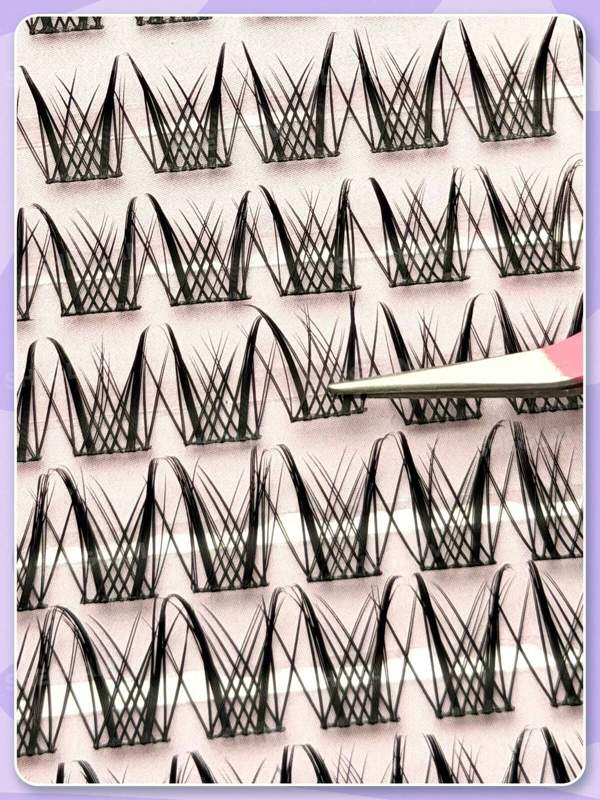 Blink Behavior Spiky Wispy Lash Clusters - B05 Hybrid
